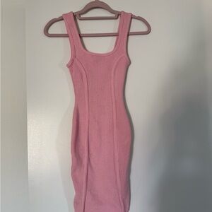 Chic Pink Ribbed Midi Dress